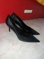 Scarpe nere con tacco
