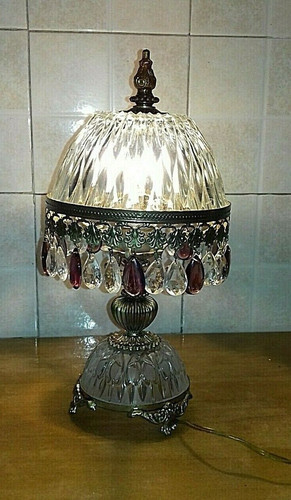 Particolare lampada epoca - particolare, d'epoca