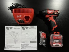 Milwaukee M12 12 V agli ioni