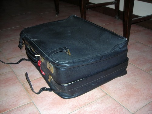 Vecchia valigia viaggio - vecchia,