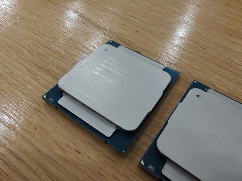 Cpu intel xeon - v3, es
