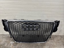 8T0853651D Griglia anteriore Audi RS5 2011 Originale usata