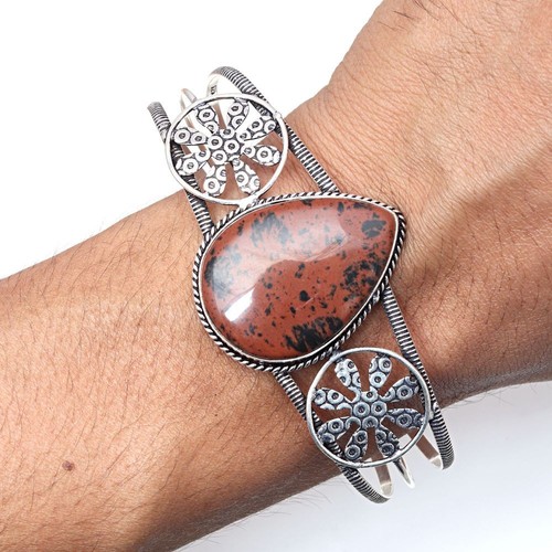 Bracciali braccialetti fatti - , a