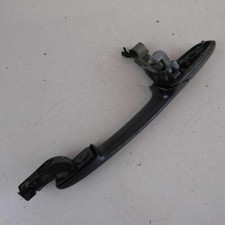 Maniglia porta anteriore esterna destra per Mazda 5 1.8 2005-2008 usata (63000)