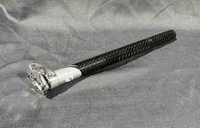 Reggisella gigante in carbonio