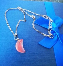 COLLANA LUNA CIONDOLO DI QUARZO CHERRY NATURALE COLLANA DELICATA LUNA CRESCENT?
