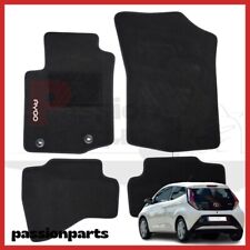 TAPPETI TOYOTA AYGO DAL 2014 IN MOQUETTE CON RICAMO E 2 FISSAGGI OVALI SET 4 PZ