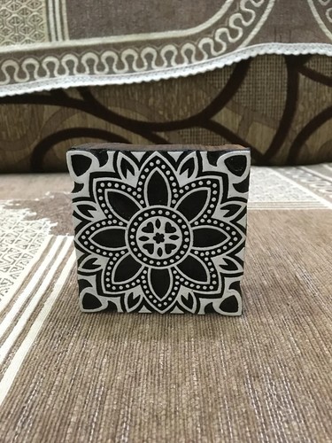 Timbro piastrelle fiori fatto