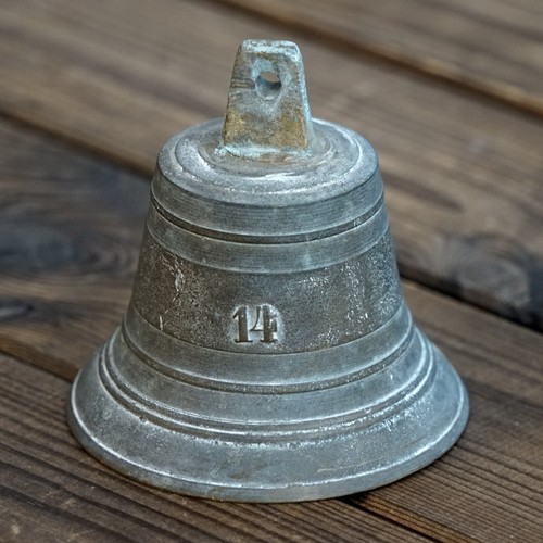 Antica campana - , in