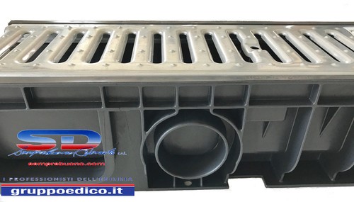 Canaletta canale scolo - di,