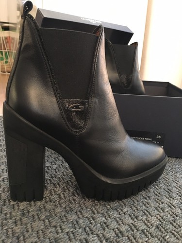 Scarpe donna stivaletto