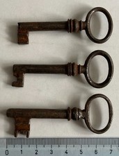 3 Vecchie CHIAVI