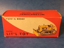 CRAWLER TRACTOR INTERNATIONAL