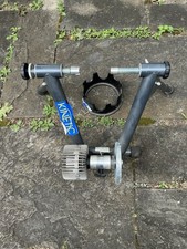 Kurt Kinetic Macchina da Strada Resistenza Fluida Ciclismo Bike Trainer Grigio