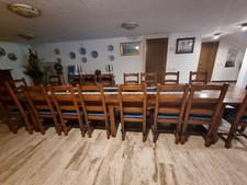 tavolo in legno massiccio