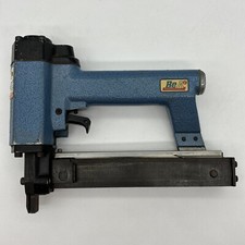 Cucitrice per tappezzeria BeA