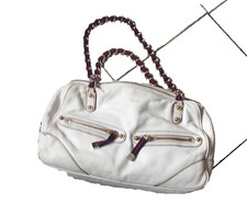 Borsa Gucci modello capri con dettagli catena