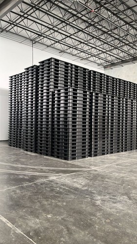 New 51x43 plastic pallets - new,