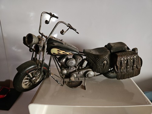 Moto artigianale giocattolo - moto,