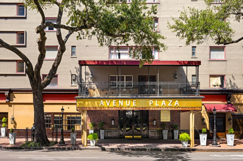 Avenue plaza resort - resort, ~