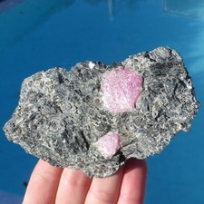 Minerali *** CORINDONE var