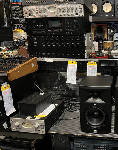 Monitor singolo jbl lsr - singolo,
