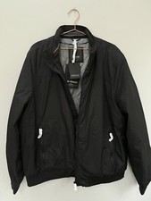 Giacca nera idrorepellente