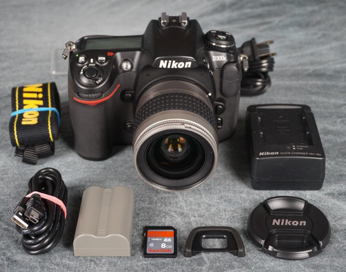 Nikon d300s 720p aps c - 12,3,