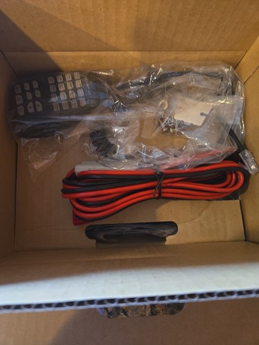 Nuovo con scatola icom - 75, w