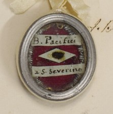 relic reliquary reliquia