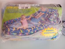 Piscina splash con scivolo