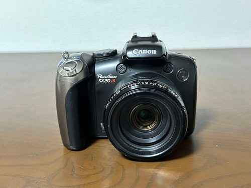 Fotocamera digitale compatta