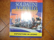 ESPOSITORE IN LEGNO LOTTO 4