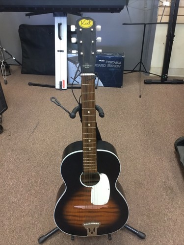 Chitarra acustica vintage anni