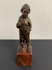 Bronzo antico ? Scultura Ragazzo in marmo con mela - Julius Schmidt-Felling Style