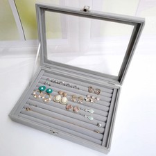 Présentoir à bijoux, boîte