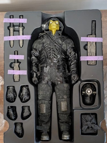 Figurina threezero caiman - figurina,