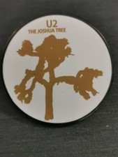 U2 THE JOSHUA TREE pin Badge