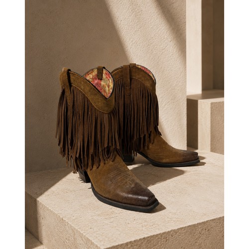 Ariat gold rush fringe western - rush,