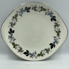 Royal Doulton • Burgundy •