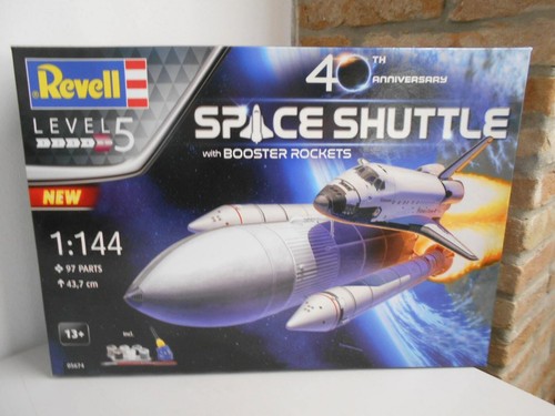 Rev05674 revell space - rev05674, by