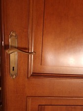 Porte in legno massello di Noce Tanganika_ da interno