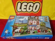 LEGO City 8403 *TOWN HOUSE* Ultra Raro (2010) Nuovo Scatola Sigillata in Fabbrica (Non Come Nuovo)