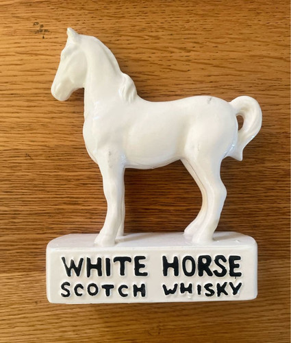 White horse cellar - white,