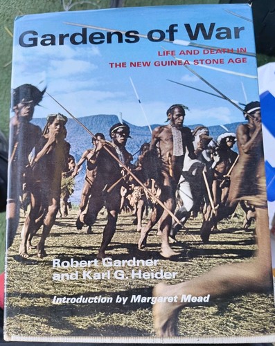 Grande libro gardens war - grande,