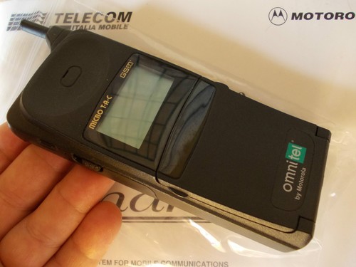 Cellulare motorola gsm - cellulare,