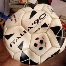 DA EX STEWARD ITALIA 90 PALLONE UFFICIALE  DOTAZIONE TORINO MONDIALI COME FOTO