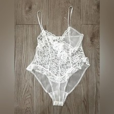 Lingerie vintage Victoria