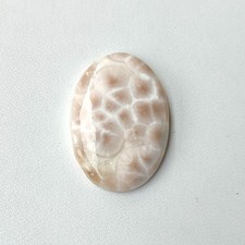 Natrolite naturale cabochon