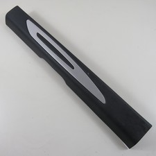 Pannello battitacco anteriore